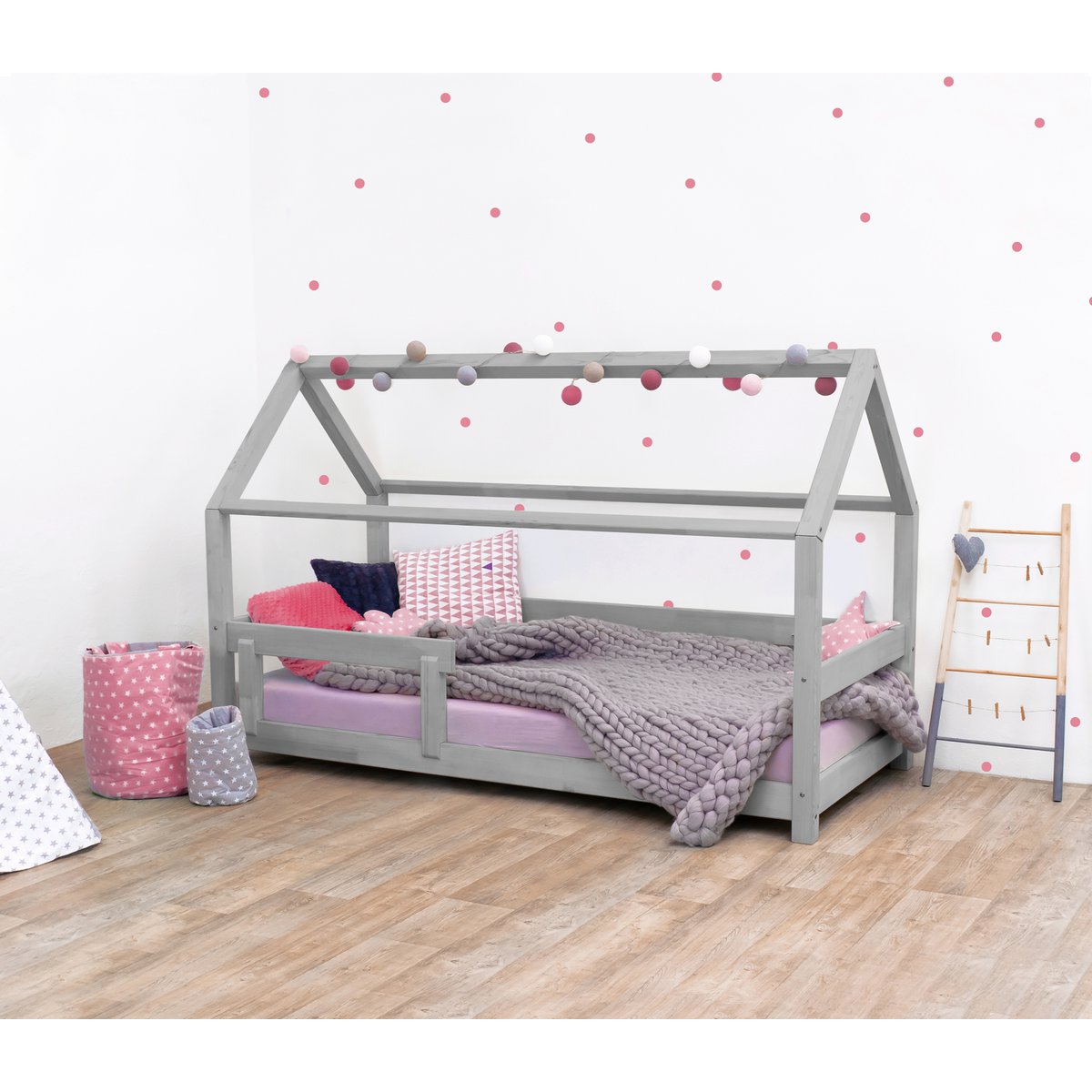 Tery | Bedhuisje met hekje